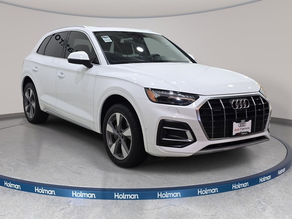 Used 2023 White Audi 40 Prestige image 4