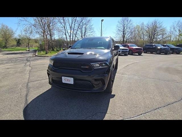 New 2026 Diamond Black Clear-Coat Exterior Paint Dodge GT PLUS image 3
