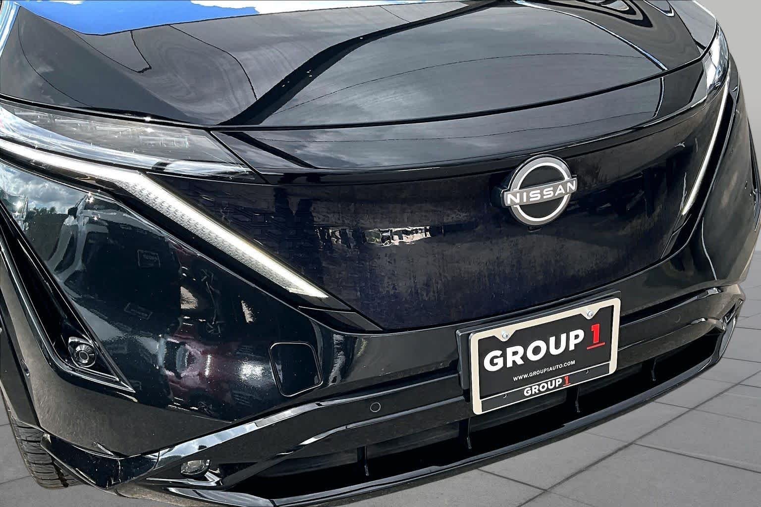 Used 2024 Black Diamond Pearl Nissan PLATINUM+ image 29
