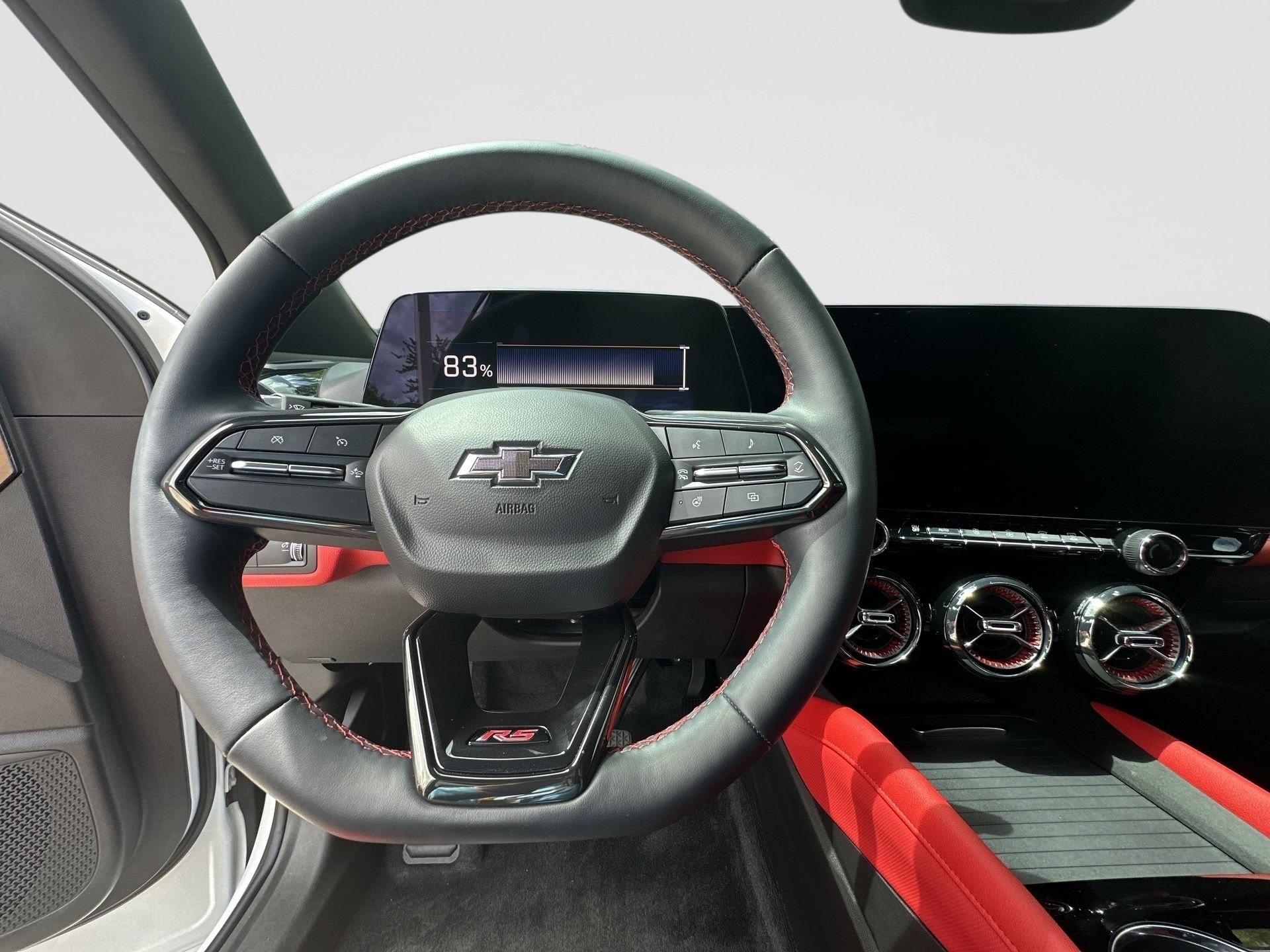 2024 Chevrolet Blazer EV RS - Photo 11