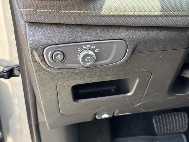 Used 2025 Gray Chevrolet ACTIV image 28
