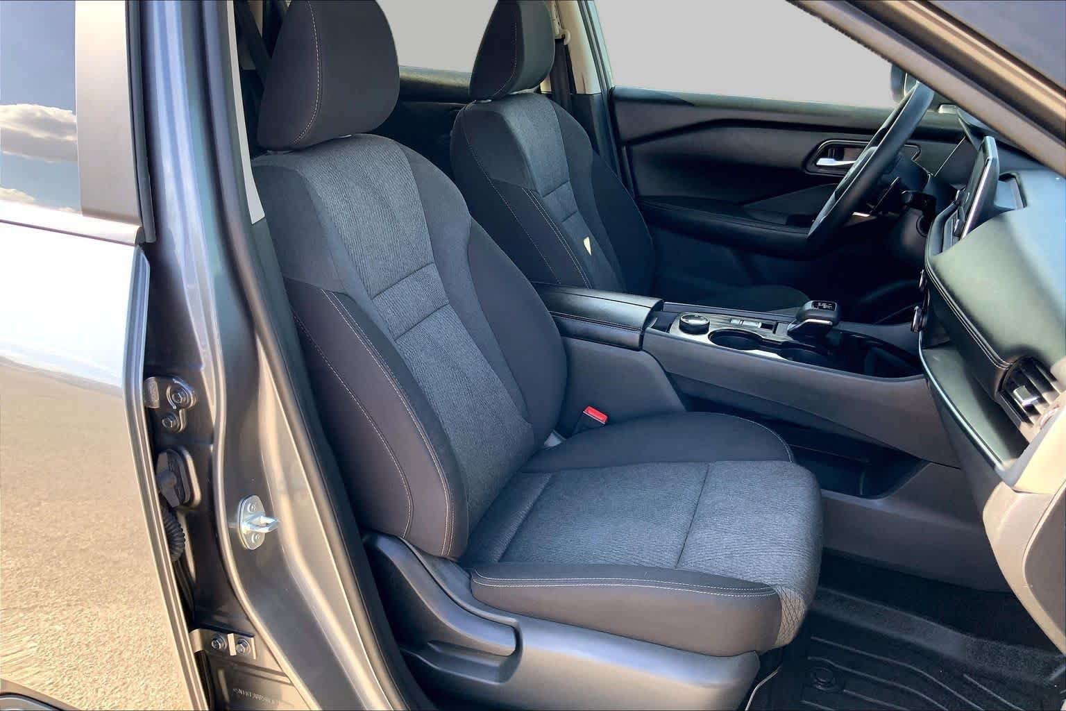 Used 2024 Gun Metallic Nissan SV image 9