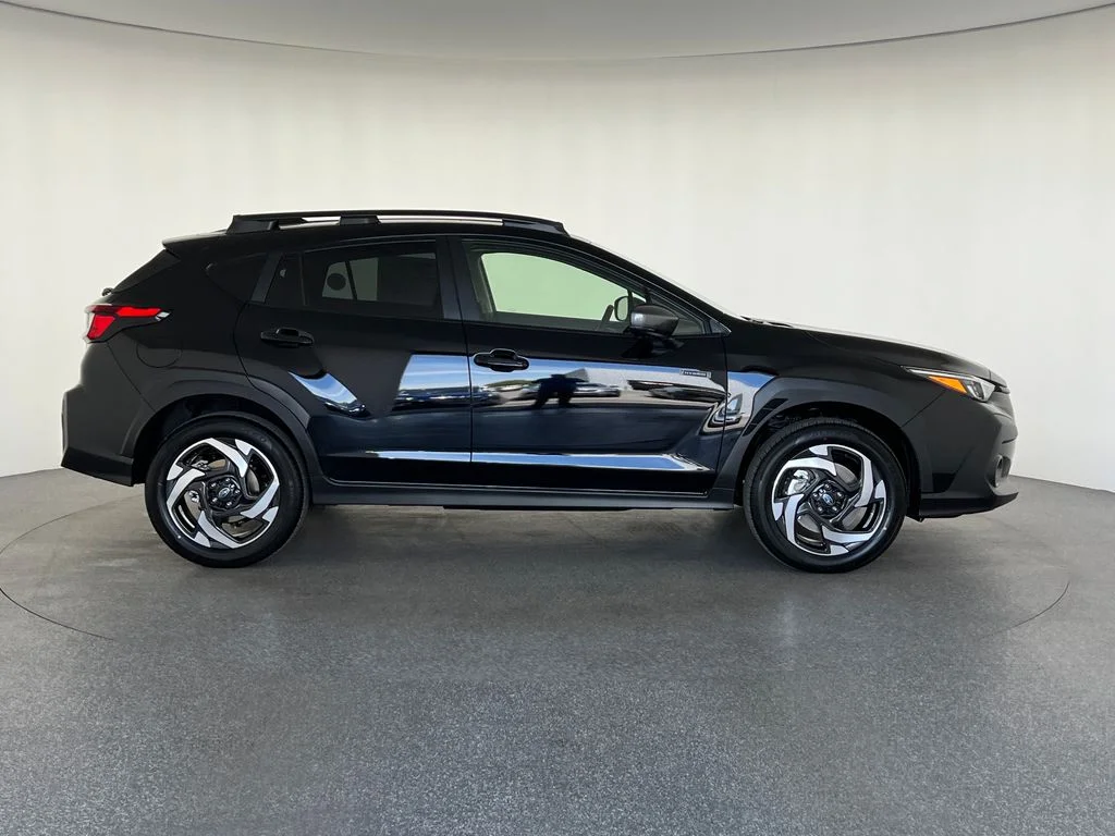 New 2026 CRYSTAL BLACK SILICA Subaru Limited Hybrid image 2