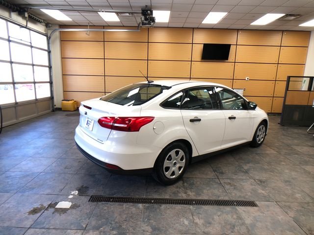 Used 2015 Oxford White Ford S image 7