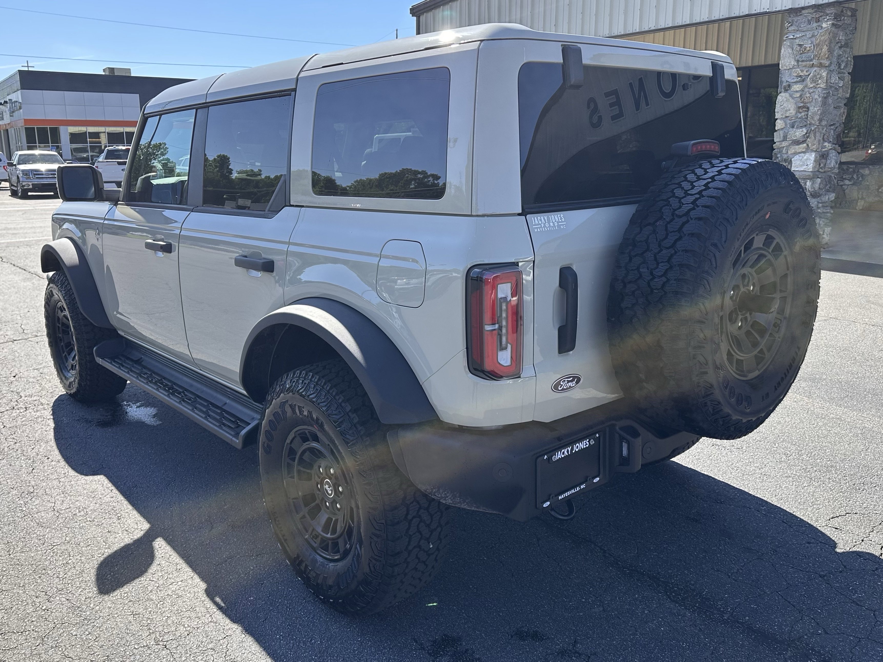 New 2026 Desert Sand Ford Outer Banks® image 8