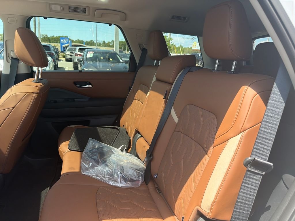 New 2026 Nissan Pathfinder Platinum 4D Sport Utility