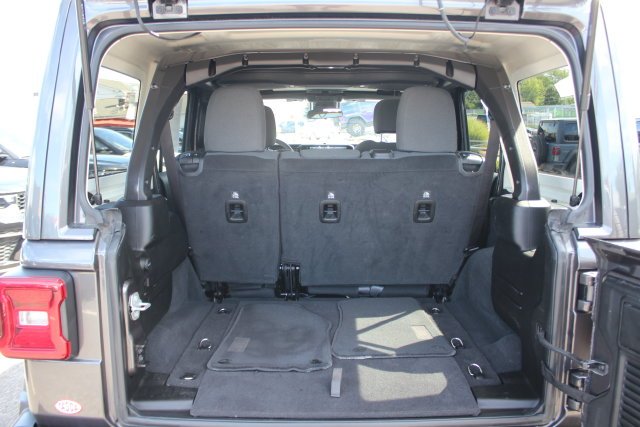 Used 2025 Gray Jeep Sahara image 26