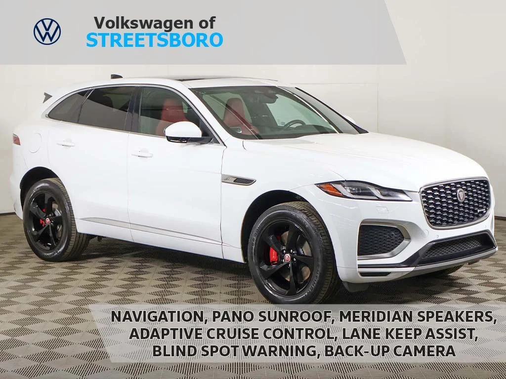 2023 Jaguar F-PACE P400 R-Dynamic S's photo