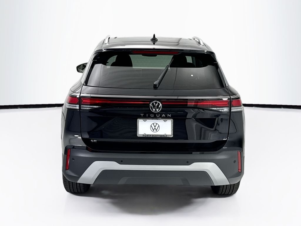 New 2026 Deep Black Pearl Volkswagen SE image 6