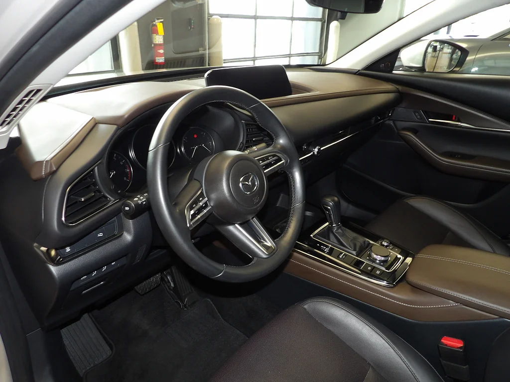 Certified Used 2023 Platinum Quartz Metallic Mazda 2.5 S Premium image 25