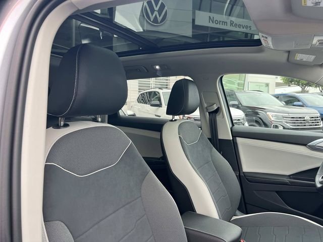 New 2026 Silver Volkswagen 1.5T SE image 31