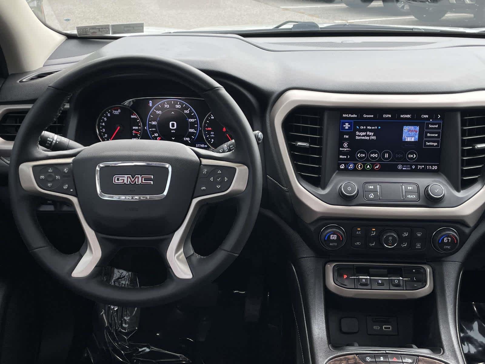 Used 2023 WHITE FROST TRICOAT GMC Denali image 2
