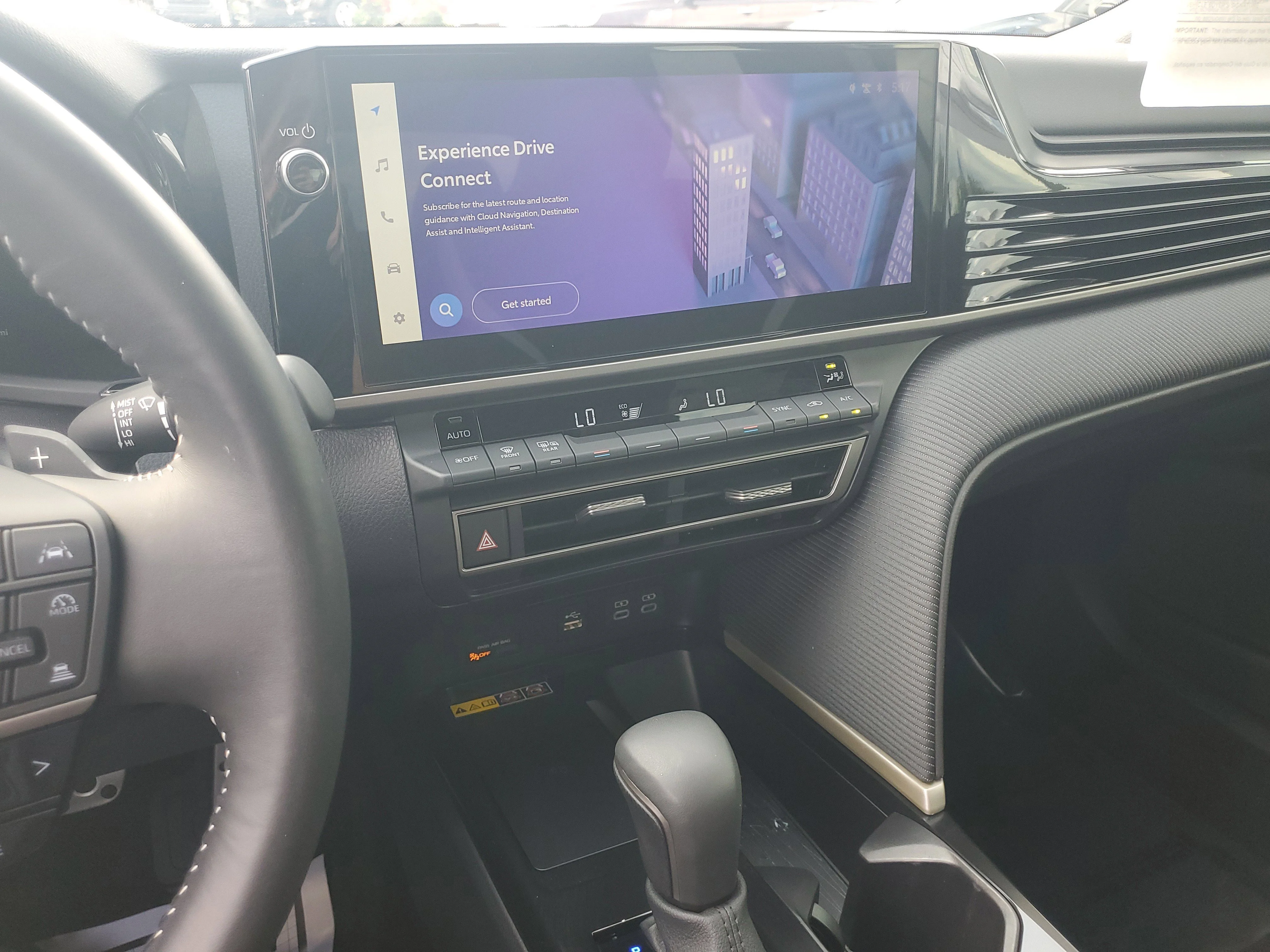 Used 2025 Ice Cap Toyota SE image 28