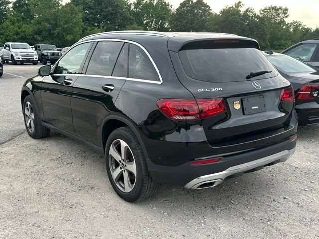 Used 2021 Black Mercedes-Benz GLC 300 image 4