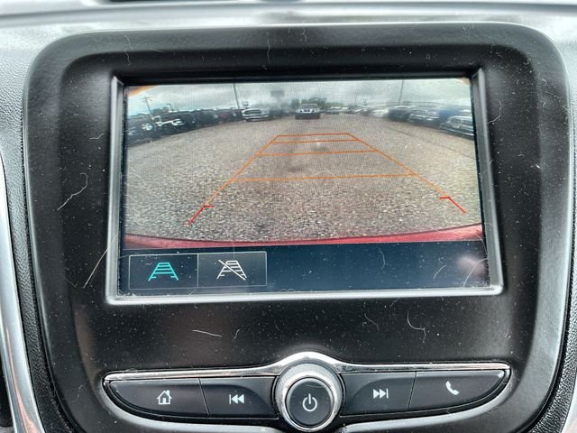 Used 2018 Red Chevrolet LT image 24