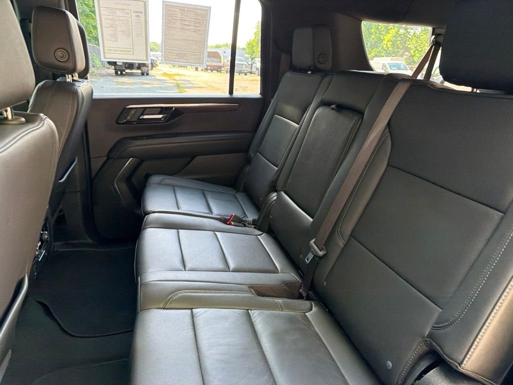 Used 2025 Black Chevrolet LT image 30