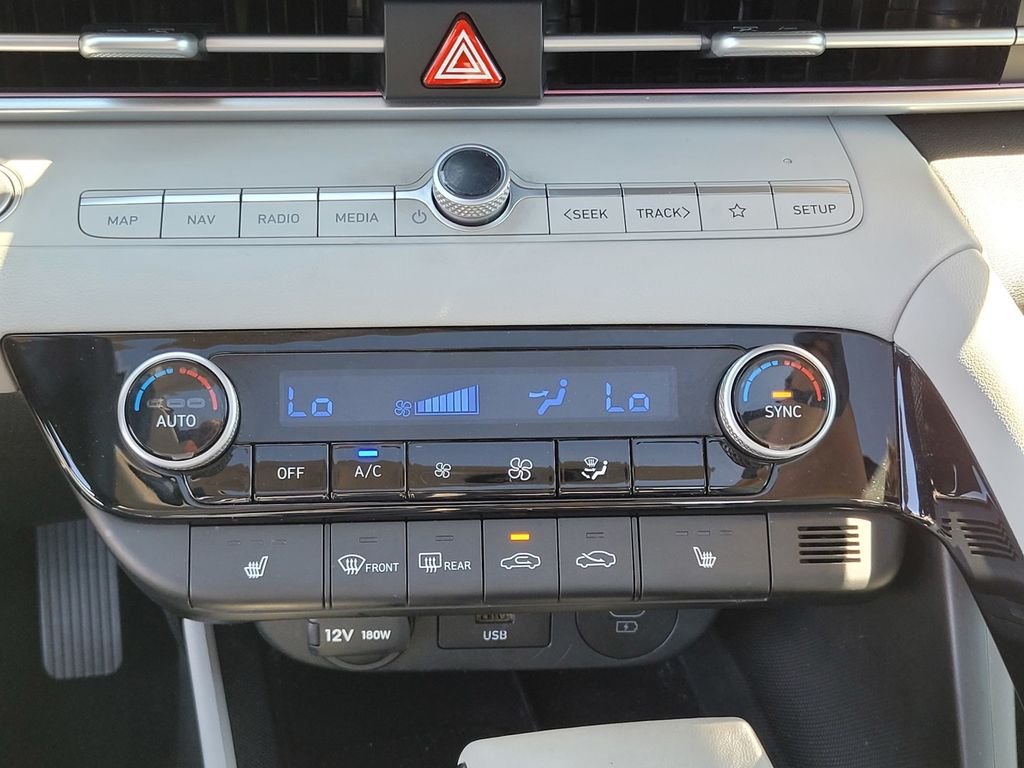 Used 2025 Black Hyundai Limited image 21