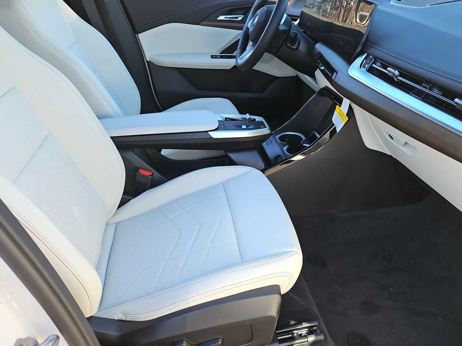 New 2026 White BMW xDrive28i image 21