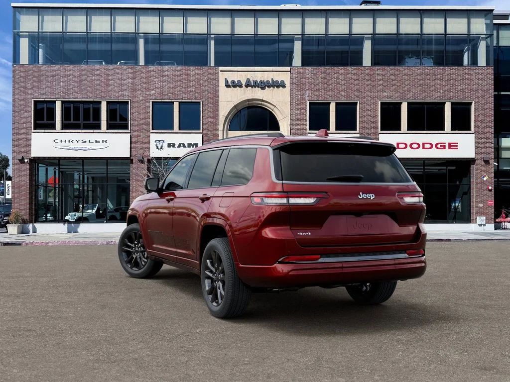 New 2026 Velvet Red Pearl-Coat Exterior Paint Jeep Limited Reserve image 3