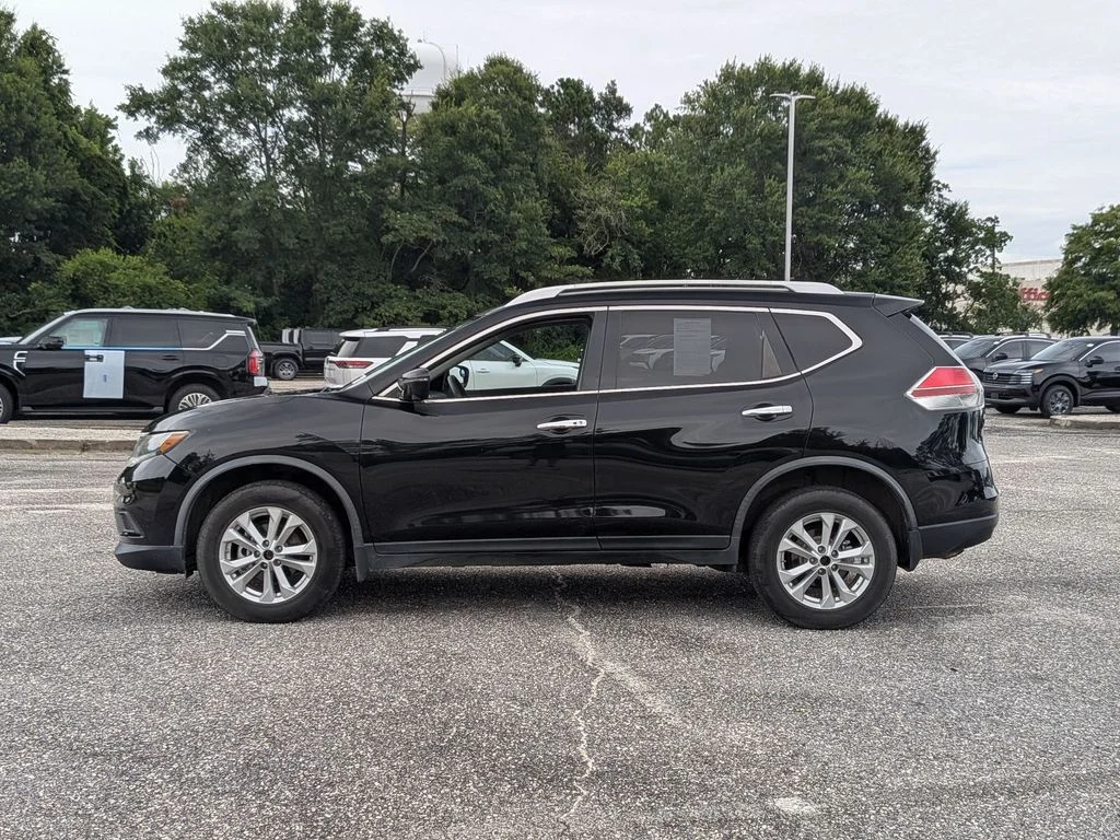 Used 2016 Black Nissan SV image 2