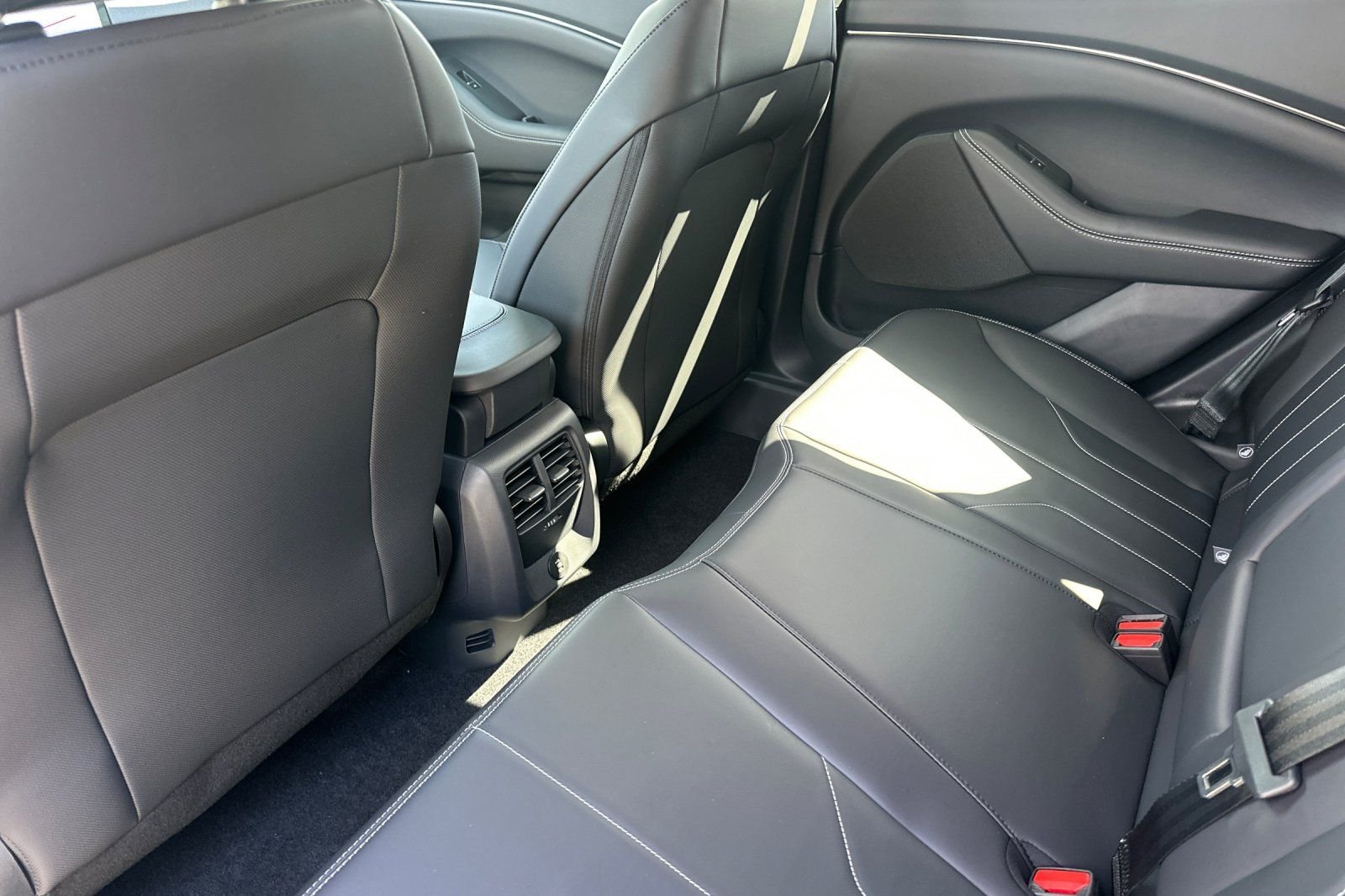 New 2026 Gray Ford Select image 11