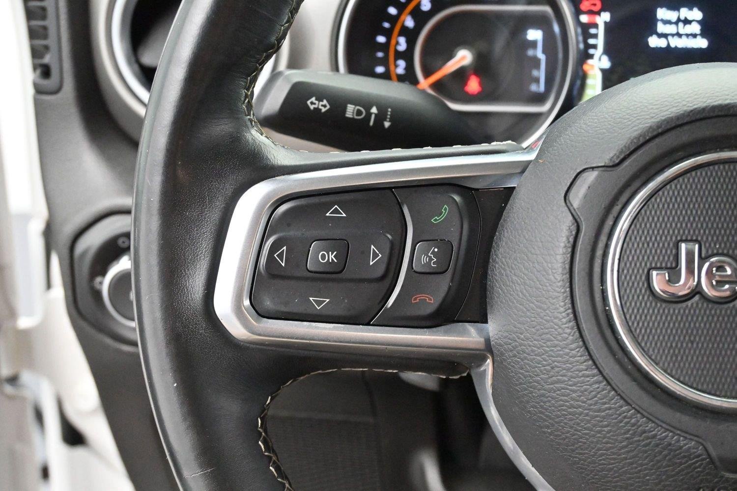 Used 2019 Bright White Clearcoat Jeep Sahara image 17