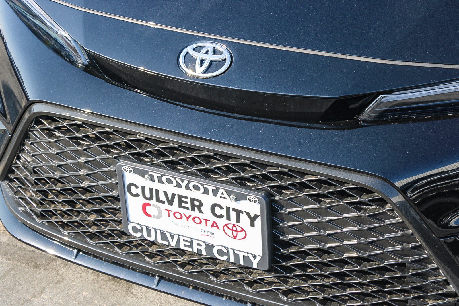 New 2026 Midnight Black Metallic Toyota  SE image 5