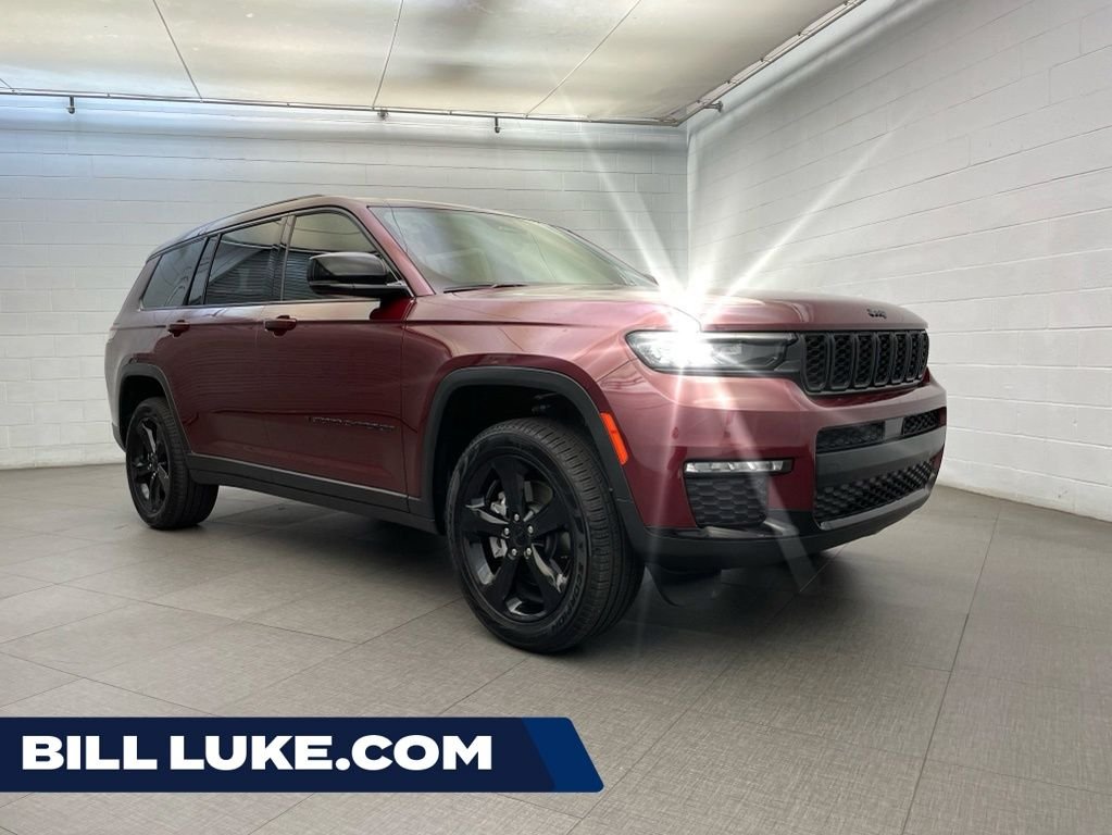 New 2025 Velvet Red Pearl-Coat Exterior Paint Jeep Limited image 1