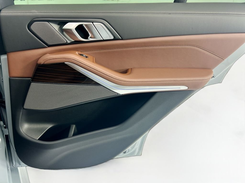 New 2026 Gray Metallic BMW xDrive50e image 26