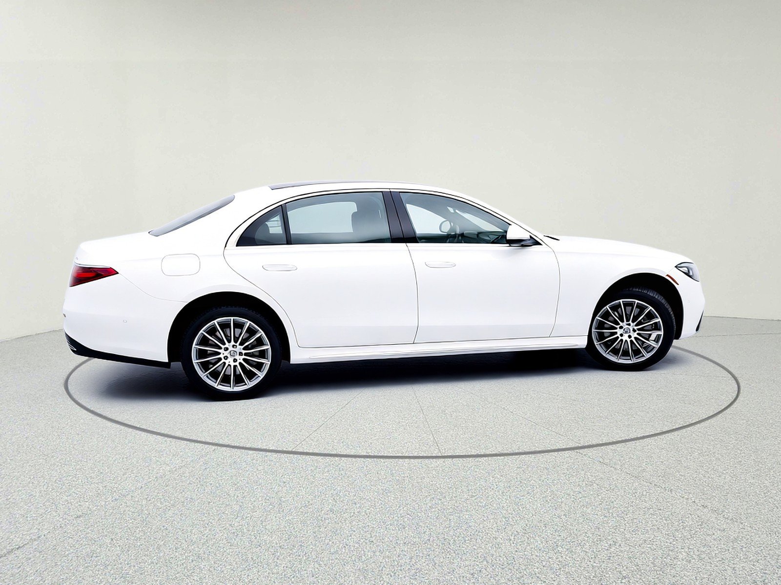 New 2026 MANUFAKTUR Moonlight White Metallic Mercedes-Benz S 580 4MATIC® Sedan image 6