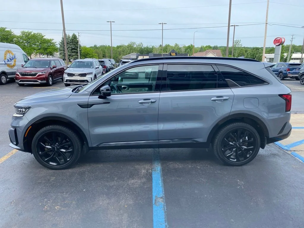 Used 2023 Silver Kia SX image 8