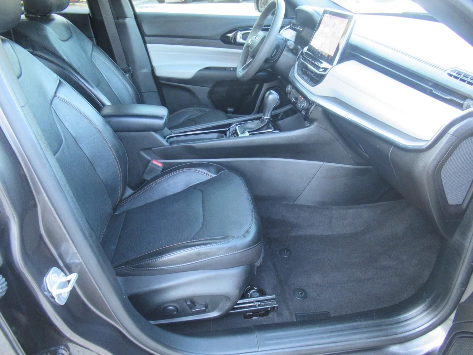 Certified Used 2023 Gray Jeep Limited image 10