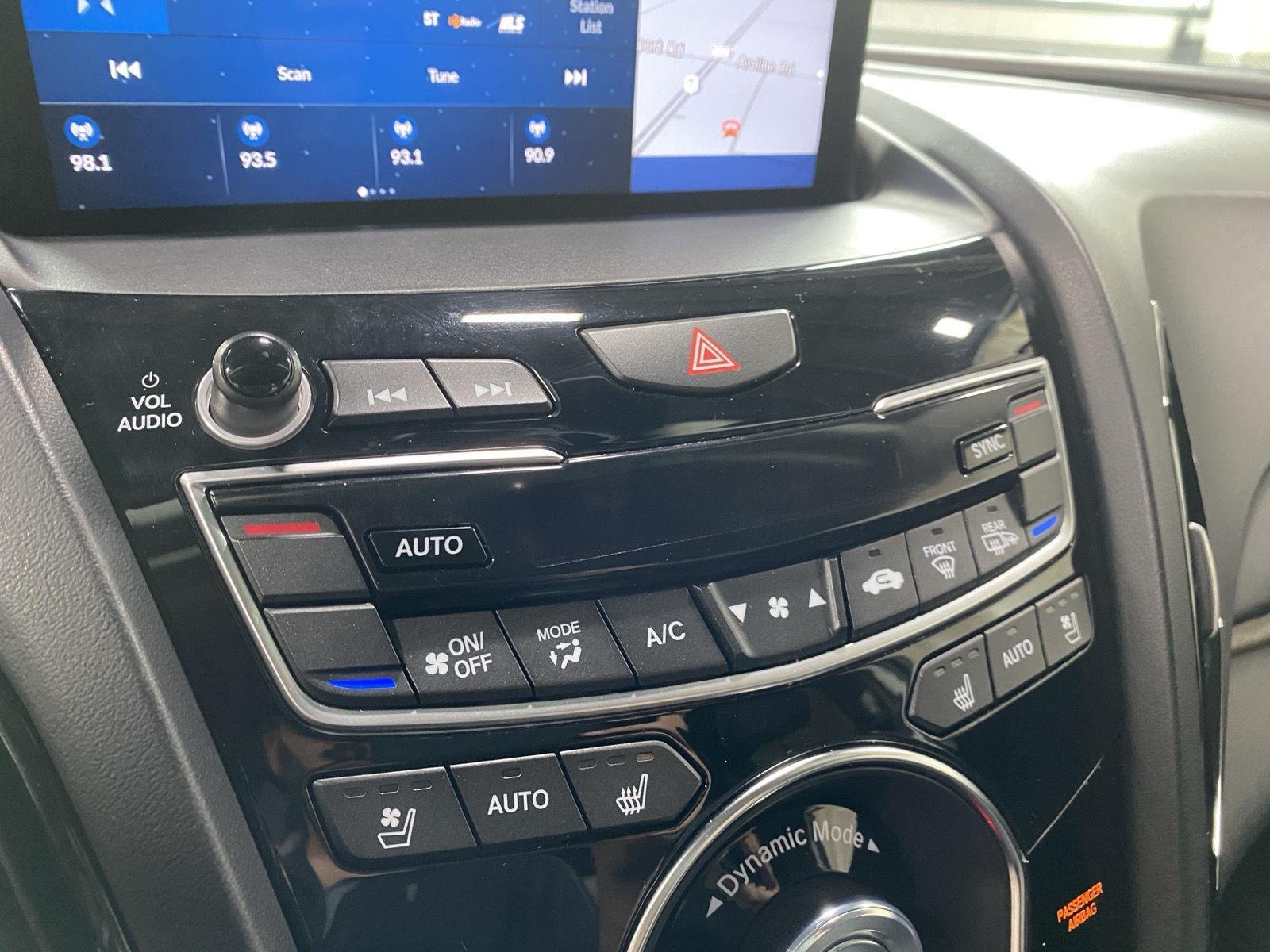 Used 2019 Modern Steel Metallic Acura SH-AWD w/Advance image 29