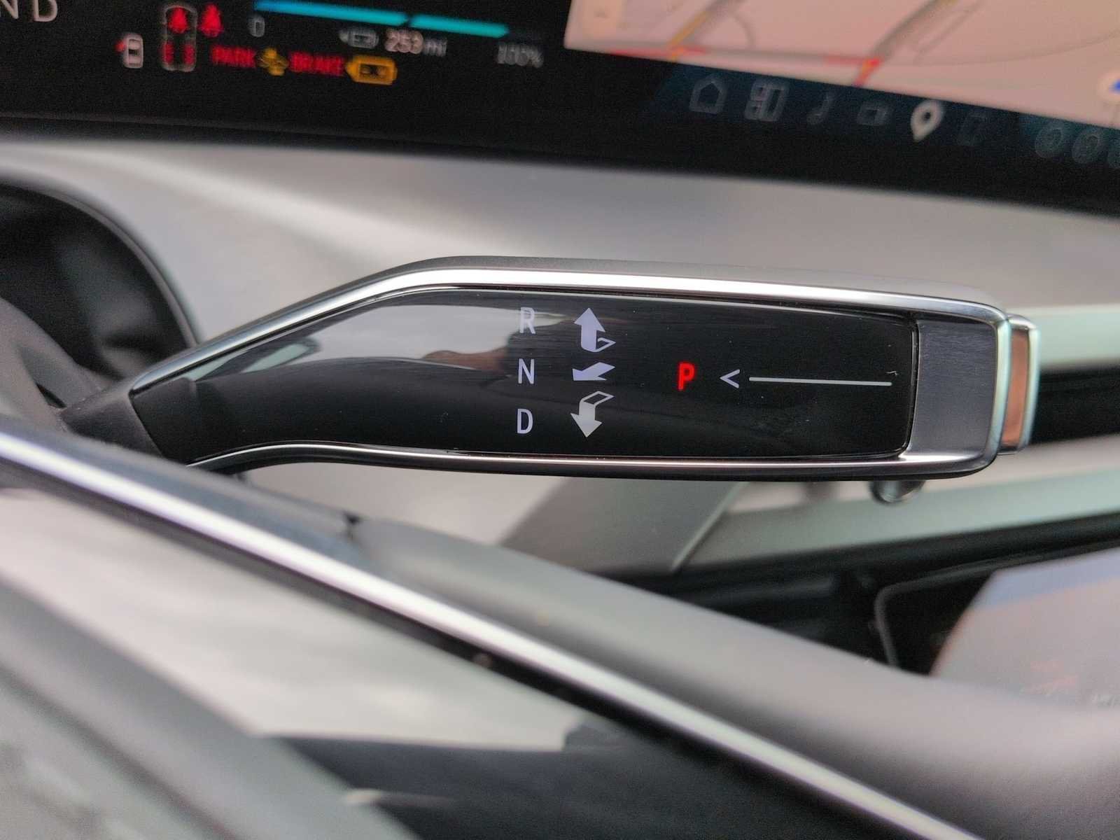 2026 Cadillac VISTIQ Platinum Sport - Photo 22