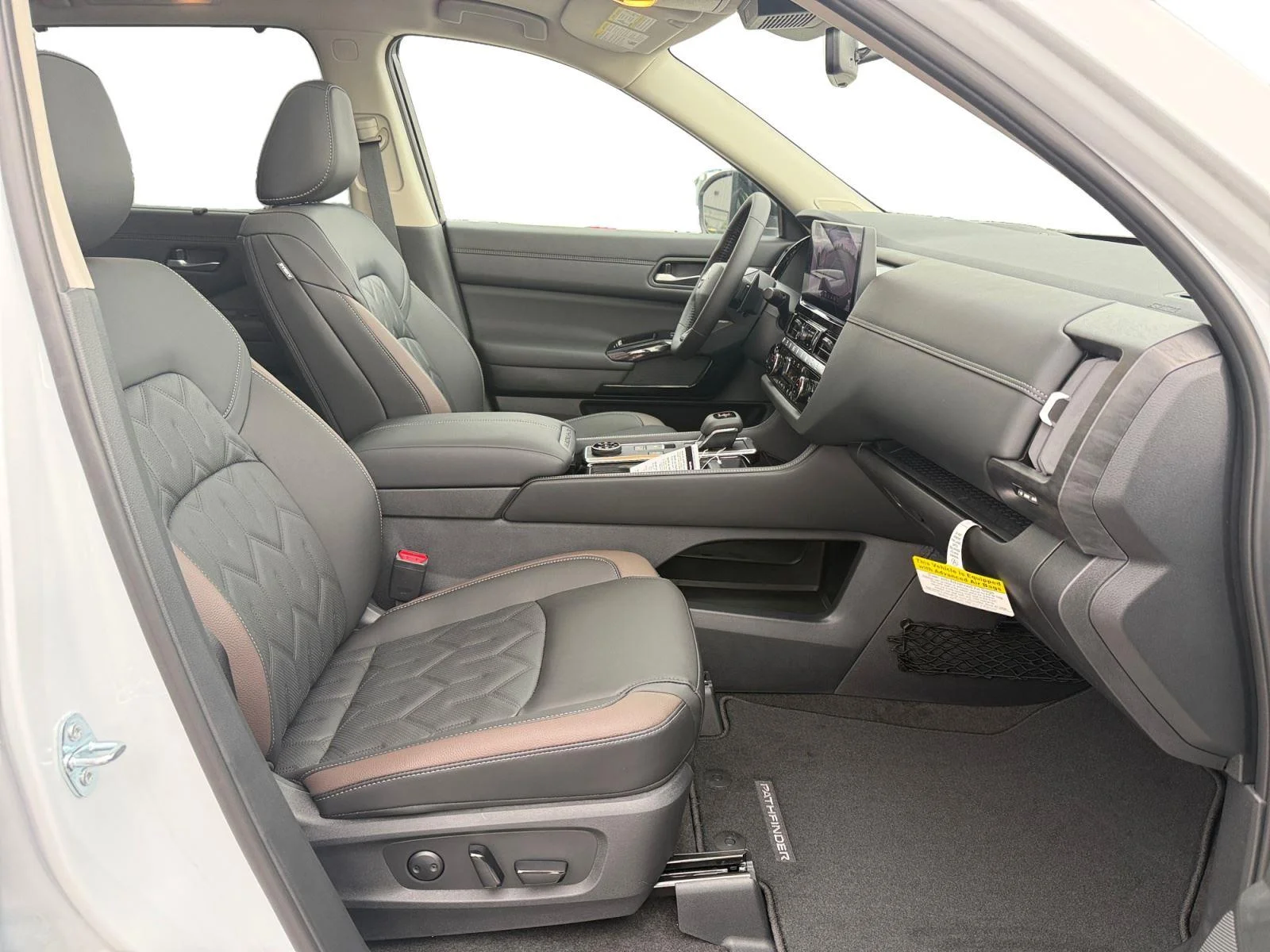 New 2026 Everest White Pearl Tricoat Nissan Platinum image 29
