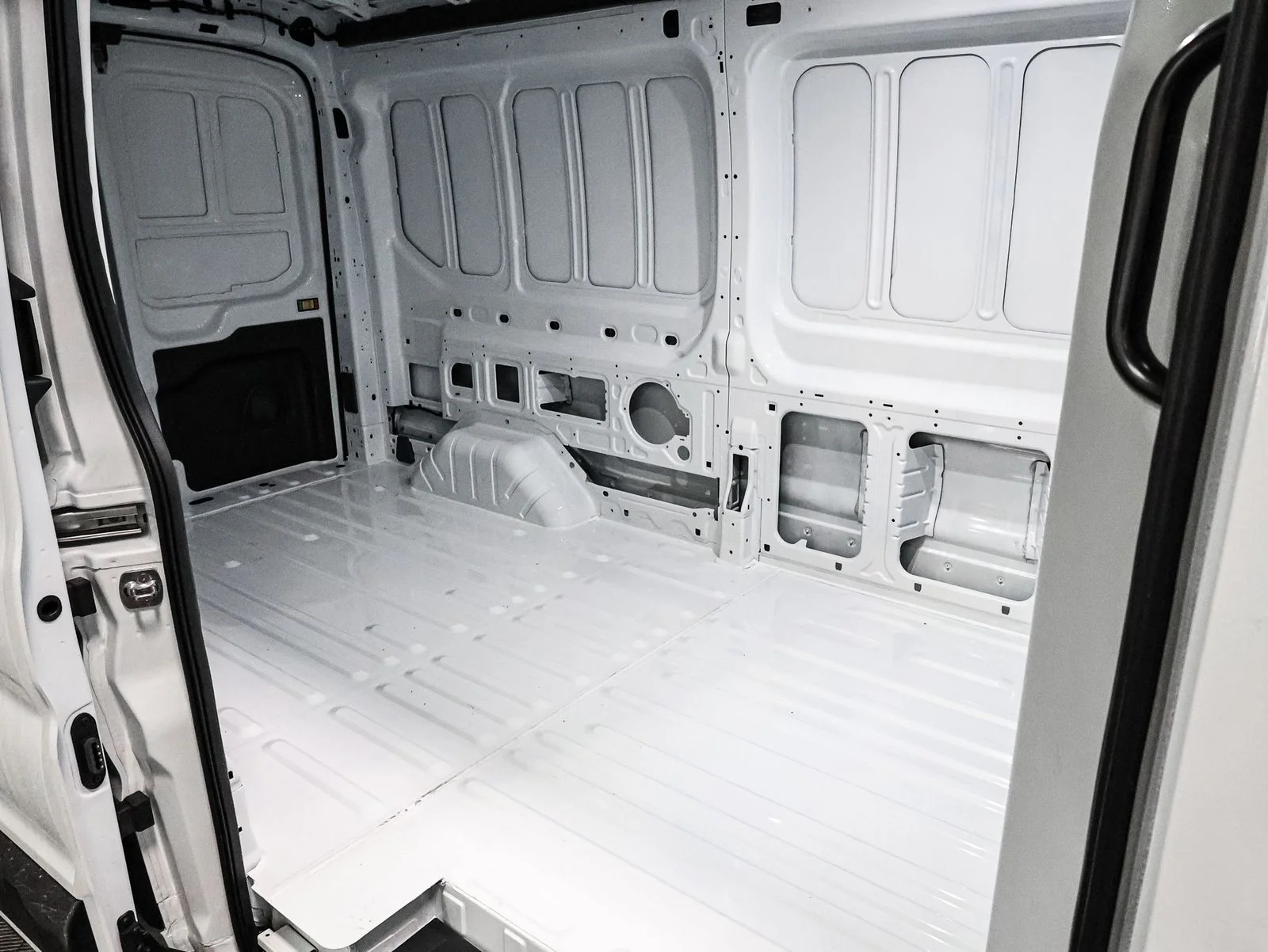 New 2026 Oxford White Ford Cargo Van image 22