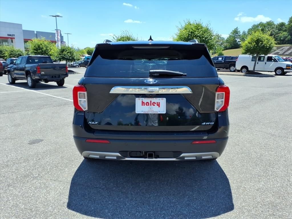 Used 2022 Black Ford XLT image 6
