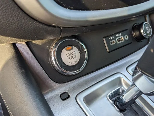 Certified Used 2020 Black Nissan SL image 25