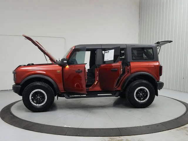 Used 2023 Red Ford Badlands image 12