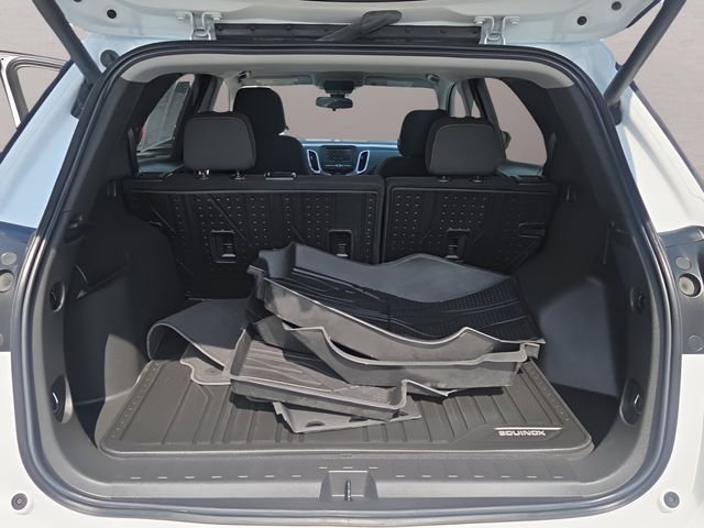 Used 2022 Summit White Chevrolet LT image 31