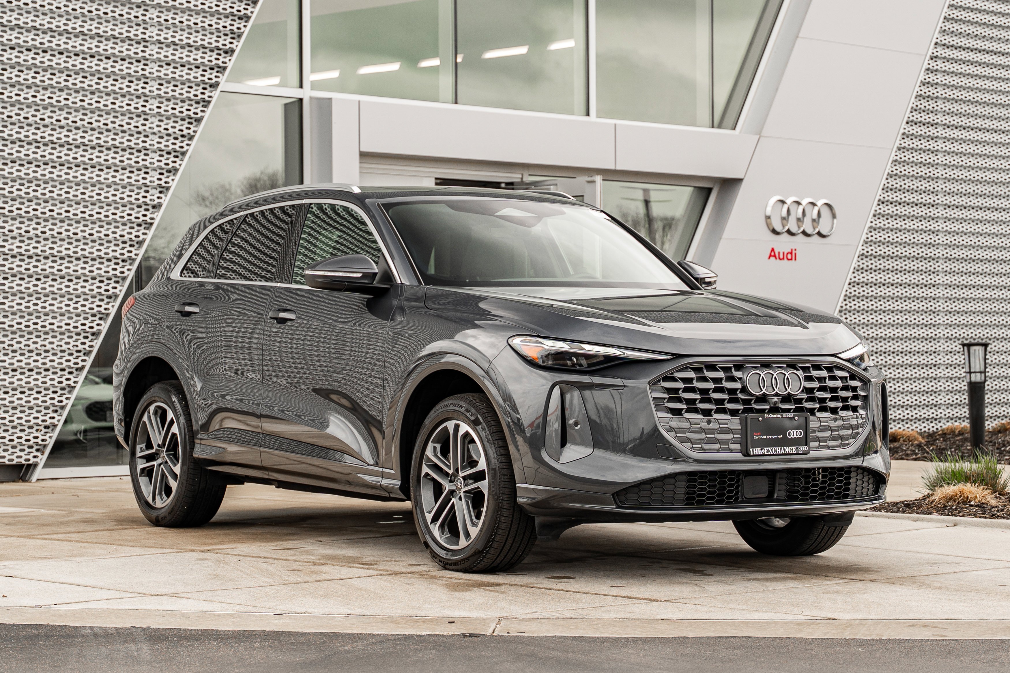 2025 Audi Q5 40 Premium's photo