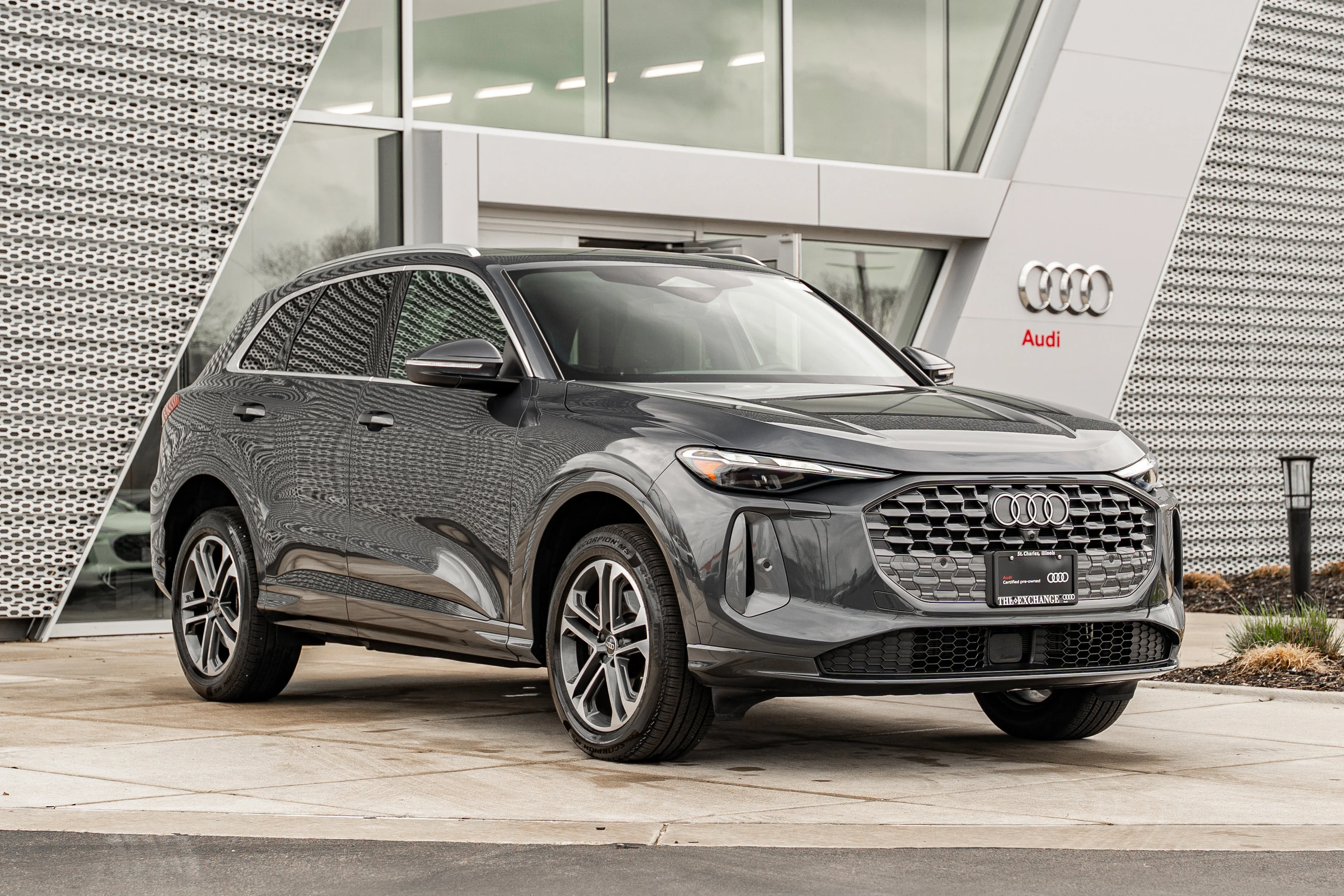 2025 Audi Q5 40 Premium's photo