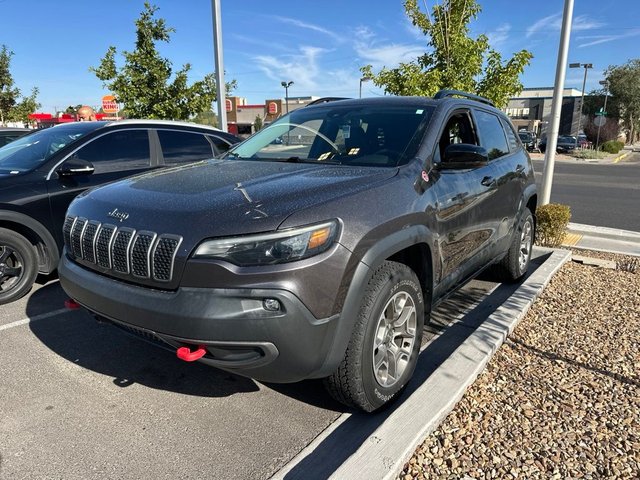 Pre-Owned 2022 Jeep Cherokee Trailhawk
