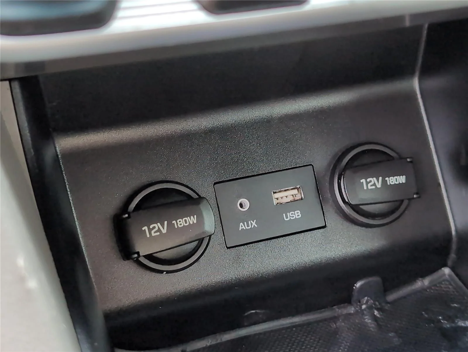 Used 2020 Lakeside Blue Hyundai SEL image 24