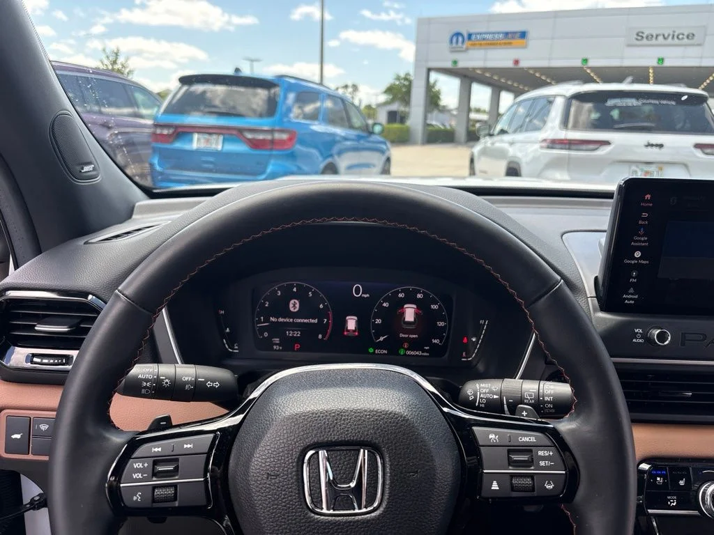Used 2026 White Honda TrailSport Elite image 5