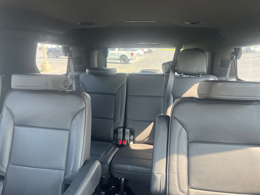 Used 2025 Silver GMC Denali image 23