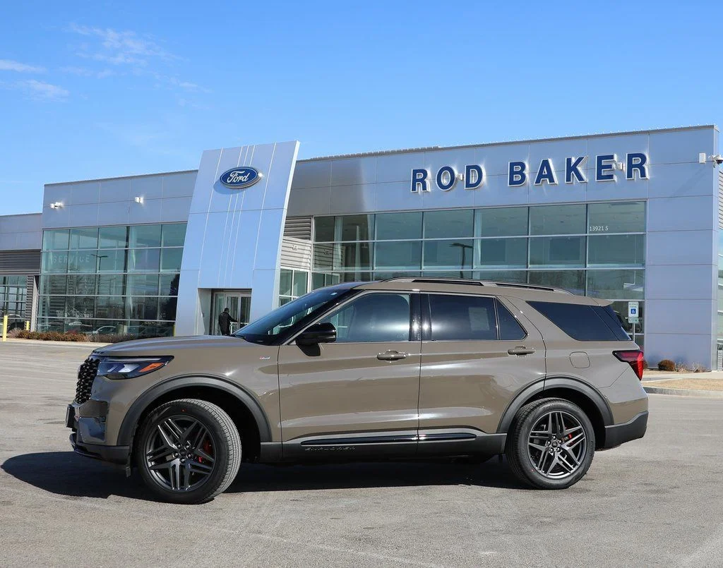 2026 Ford Explorer ST-LINE 4WD's photo