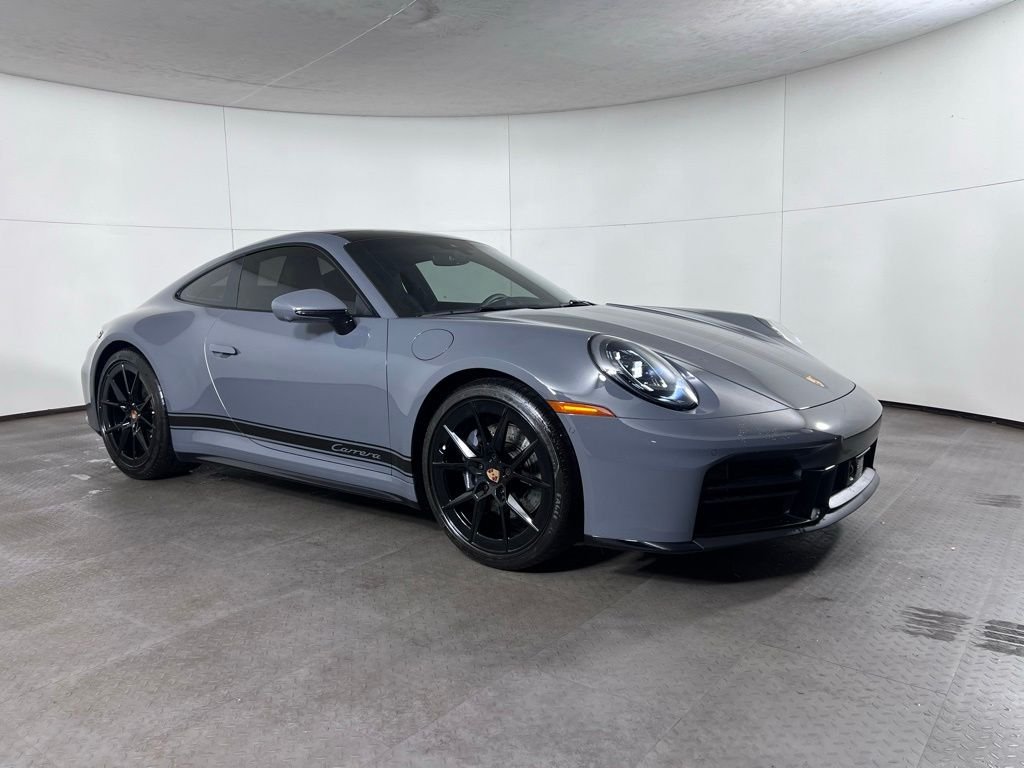 Certified Used 2025  Porsche Carrera image 9
