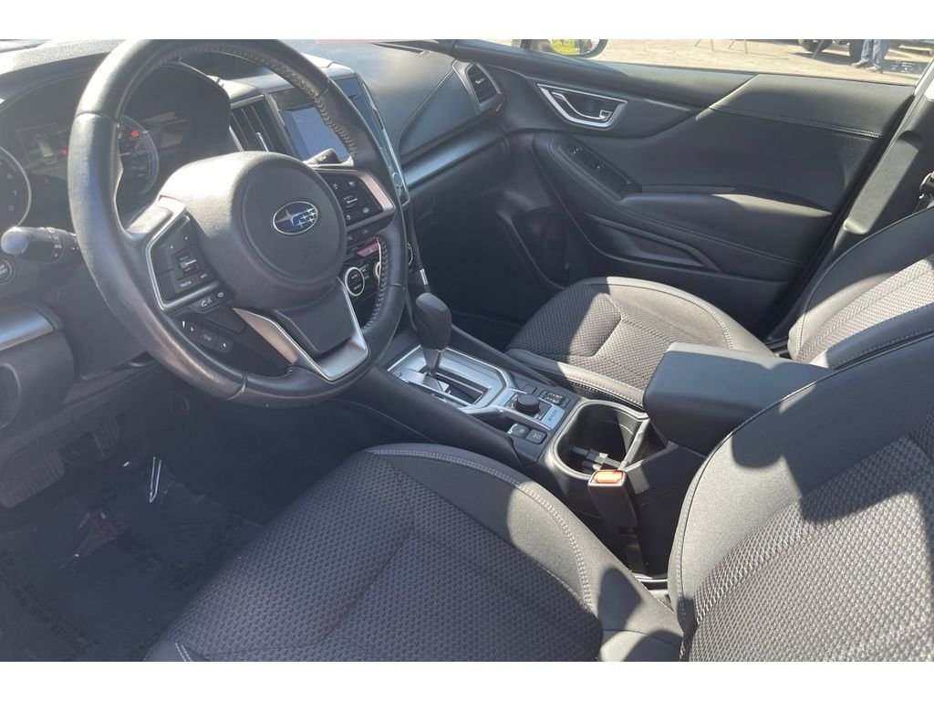 Used 2022 CRYSTAL WHITE PEARL Subaru Premium image 10