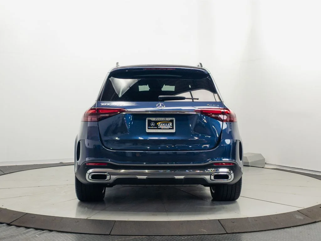 Used 2025 Twilight Blue Metallic Mercedes-Benz GLE 450e image 29